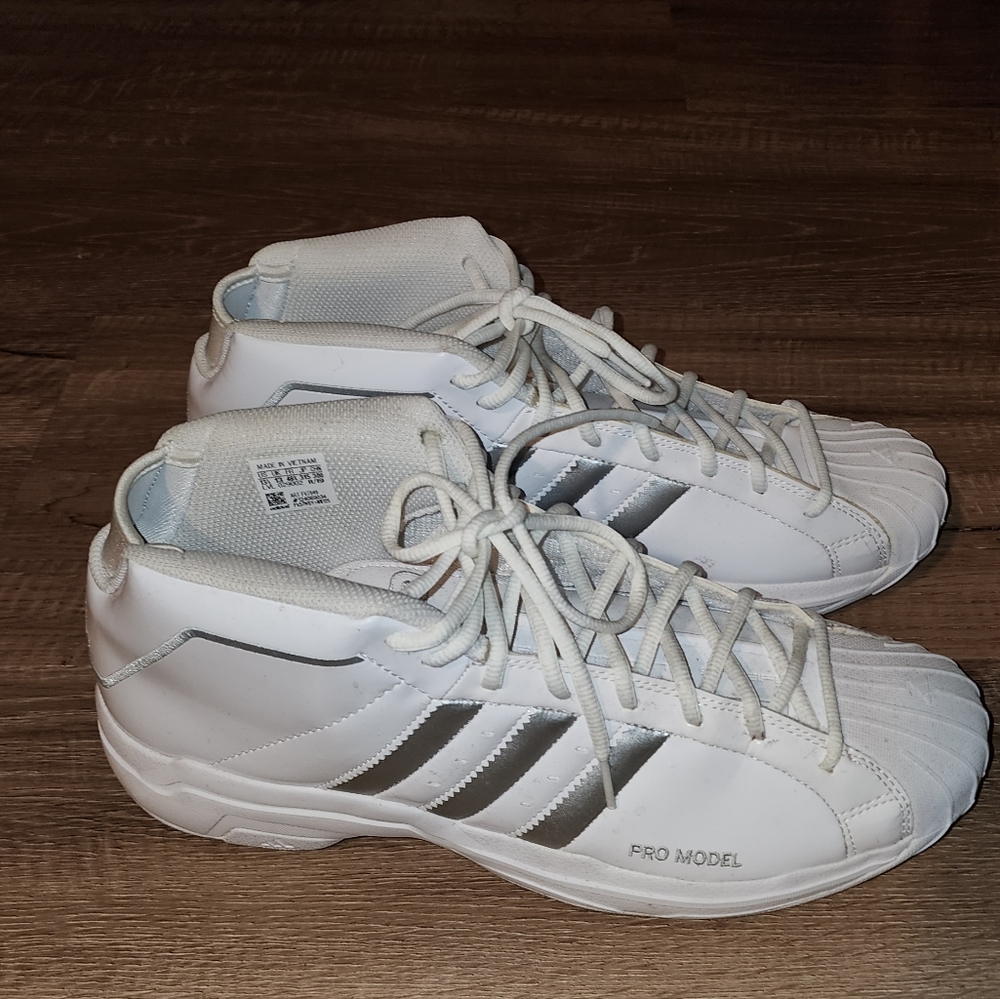 Adidas Pro Model